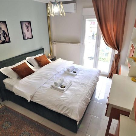 Zennova #4 Vintage City Center Apt Salonic Exterior foto