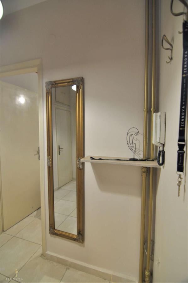Zennova #4 Vintage City Center Apt Salonic Exterior foto
