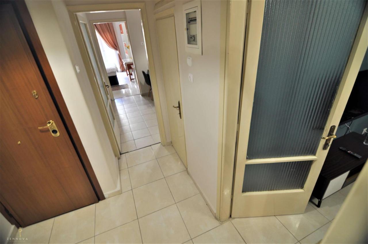 Zennova #4 Vintage City Center Apt Salonic Exterior foto